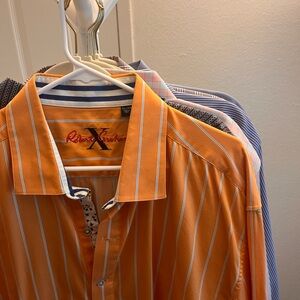 WHOLESALE USED MENS SHIRTS LOT OF 8.
ROBERT GRAHAM, CHARLES TYRWHITT, UNTUCKIT